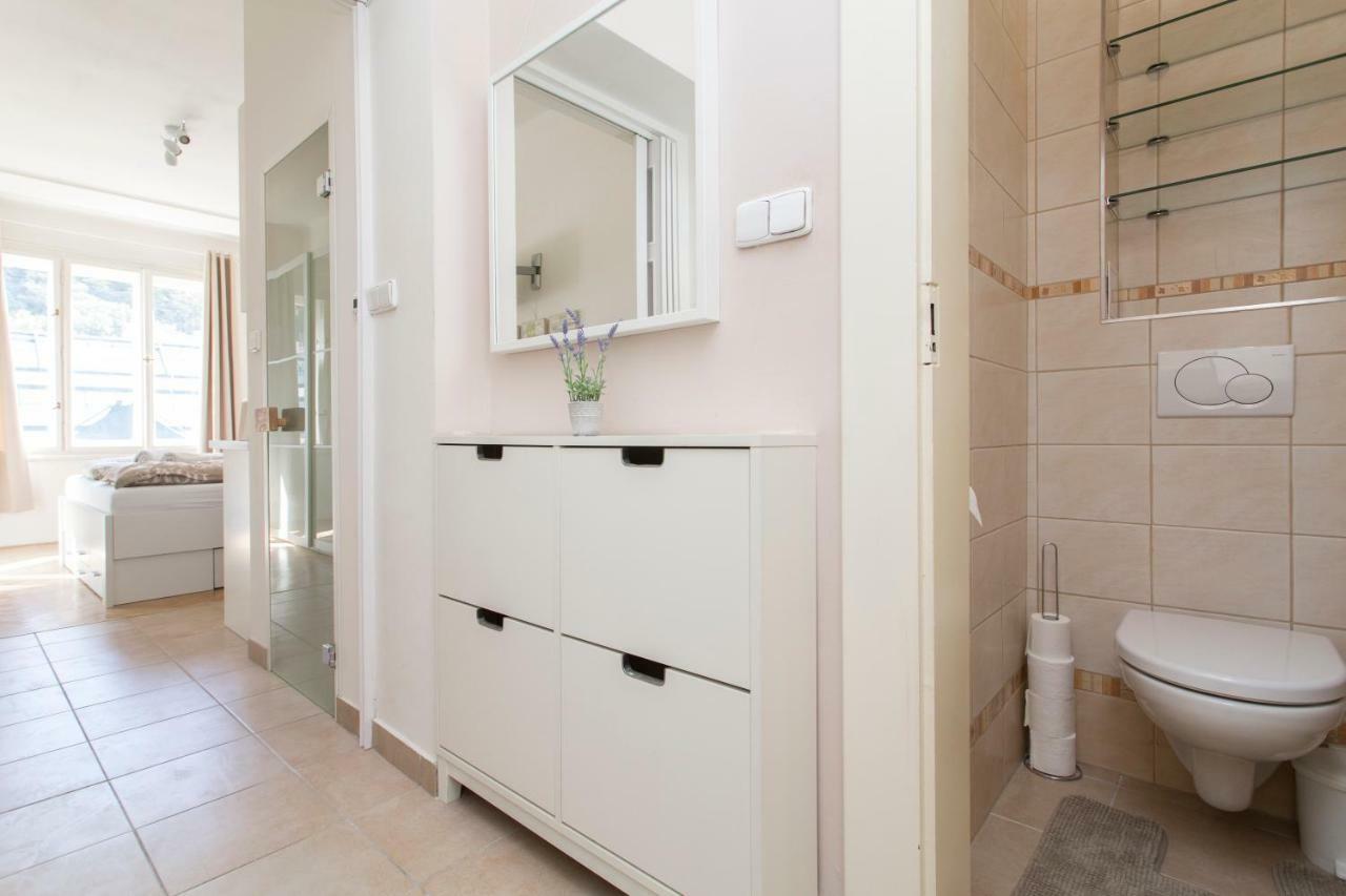 Apartamento Cozy With Parking Near Center